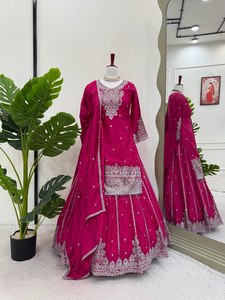 Ensemble Lehenga rose en faux georgette, broderie riche, tenue traditionnelle indienne, Kurta Dupatta, pour mariage et fêtes - Product Image 1