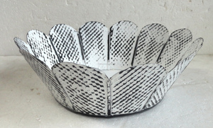 กระถางต้นไม้ทำจากเหล็กเคลือบสังกะสีแบบโบราณทำมือสำหรับตกแต่งบ้านและผู้ผลิตอินเดีย - Product Image 3