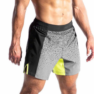 Pantalones Cortos Deportivos Panelados para Hombre, Cintura Media, Elásticos, de Secado Rápido, con Diseño de Puntos, en Gris, Negro y Amarillo Neón - Product Image 2