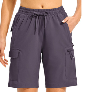 Shorts pour femmes avec logo personnalisé, shorts décontractés en toile de coton, shorts streetwear à séchage rapide, shorts cargo style streetwear, vêtements de mode pour femmes - Product Image 5
