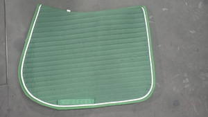Nouveaux tapis de selle de dressage carrés matelassés en coton pour l'équitation, tapis de selle anglais, échantillon gratuit, équestre - Product Image 2