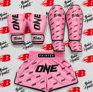 ชุดมวยไทยสีแดงพรีเมียม ชุดฝึกซ้อมหนังแท้ พร้อมนวม Fairtex ราคาประหยัด - Product Image 3