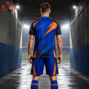 ชุดเสื้อฟุตบอลสีน้ำเงินส้มดำแบบซับลิเมชั่นพร้อมกางเกงขาสั้น ชุดยูนิฟอร์มฟุตบอลสำหรับผู้ใหญ่ ผ้าโพลีเอสเตอร์ระบายอากาศ ตรวจจับรอยขาดด้วยเข็ม - Product Image 5
