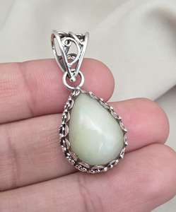 Pendentif en opale naturelle, argent sterling 925, bijoux en argent, cabochon en forme de poire, pierre précieuse faite à la main - Product Image 5