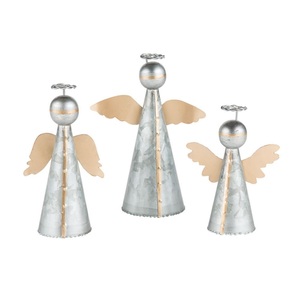 Estrella de Metal Galvanizado de Alta Calidad para la Punta del Árbol, Forma de Cono Hecha a Mano con Acabado Rústico, Decoración Navideña Ecológica y Duradera - Product Image 3