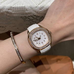 Reloj de pulsera para hombre de alta calidad de la fábrica C Sk, movimiento de cuarzo, correa de caucho de moda, 38 mm, informal, con diamantes, cristal de zafiro, ideal para regalo. - Product Image 2