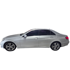 Mercedes-Benz Clase E Diésel Sedán con Volante a la Izquierda, Asientos de Cuero, Interior Oscuro - Exportador Coreano Inspeccionado (300500 Autos/Mes) - Product Image 5