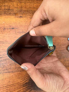 Cartera pequeña de cuero reciclado hecha a mano, monedero occidental de cuero colorido con cremallera para mujer, Cartera de cuero personalizada - Product Image 6