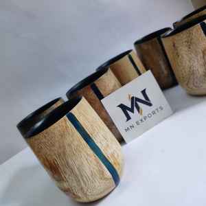 Tasse à thé en bois massif gravée et personnalisée, design moderne, compatible lave-vaisselle et micro-ondes, idéale pour les fêtes, les voyages et les cadeaux d'affaires - Product Image 3