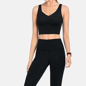 Soutien-gorge de sport noir sans couture pour femme, col en V, maintien moyen, yoga, fitness, vêtements de sport, spandex, polyester, respirant, séchage rapide - Product Image 1