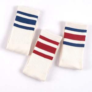 Chaussettes de sport décontractées en coton pour hommes, coupe basse, couleur unie, respirantes, antidérapantes, courtes, pour le printemps 2026 – Vente en gros - Product Image 4