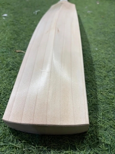 ไม้คริกเก็ต PLAYERS EDITION ENGLISH WILLOW รุ่น Comfort Wood สำหรับคนถนัดซ้าย น้ำหนักเบา ผลิตในปากีสถาน - Product Image 2