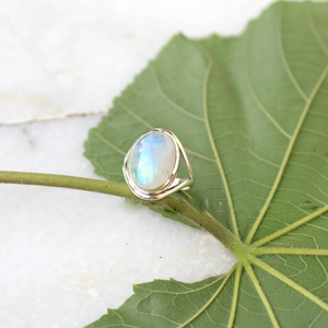 Bague en Pierre de Lune Naturelle Arc-en-ciel Faite à la Main en Argent Sterling, Bijou Bohème, Cadeau Pierre de Naissance de Juin - Product Image 2