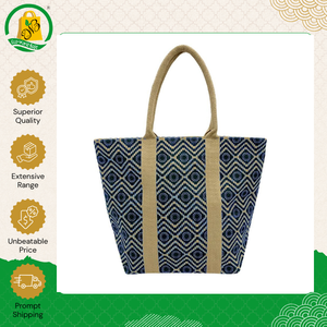 Bolsa de Playa de Yute Ecológica de Última Moda con Estampado Geométrico Completo y Asa de Cinta de Algodón Suave - Product Image 2