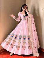 Robe Anarkali en soie Fendy de style pakistanais traditionnel, brodée, longue jusqu'au sol, pour femmes, pour les fêtes et les mariages, disponible en plusieurs couleurs