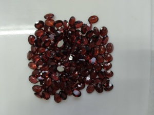 Natural <b>Red</b> Garnet 8x6MM Oval Cut Best Quality Loose Gemstone For Jewelry Making - Product Image 4