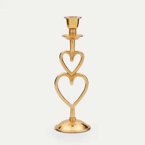 Elegante Portavelas de Doble Corazón Dorado – Candelabro de Latón Hecho a Mano para Decoración de Bodas y Centro de Mesa - Product Image 3