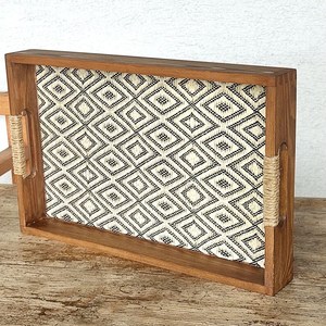 Produit très vendu - Plateau en bois géométrique moderne avec motif blanc - Élégant et fonctionnel pour servir ou organiser - Décoration d'intérieur - Product Image 4