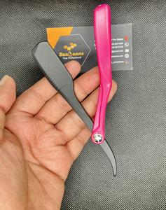 Afeitadora de Estilo Japonés para Hombre, de Una Sola Cuchilla, Personalizada, Profesional, de Acero Inoxidable, con Mango de Plástico Negro - Product Image 5