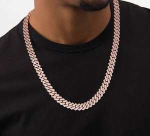 Collar de Cadena Cubana con Diamantes de Excelente Calidad y Piedras Brillantes para Hombre, Estilo Hip Hop, Disponible para la Venta - Product Image 1