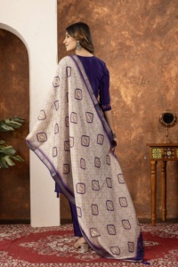 Salwar Kameez de Algodón Morado con Dupatta Bordada, Ropa Tradicional India y Pakistaní para Mujer, Estilo Casual, Largo hasta el Tobillo, Corte Regular - Product Image 3