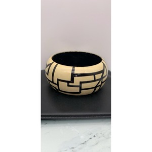 Conjunto de Brazaletes de Madera de Diseño Moderno y Alta Calidad para Mujer, de la India, por Belladec - Product Image 2