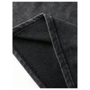 T-shirt pour homme en polyester noir uni à manches courtes, col rond, décontracté, tricoté, coupe régulière, séchage rapide, design simple - Product Image 3