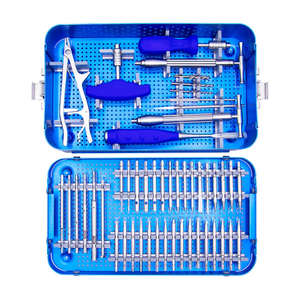 Kit d'instruments chirurgicaux pour traumatismes orthopédiques avec pinces de maintien osseux, plaques, vis, forets, tarauds et kit de petits fragments par Dentavex - Product Image 1