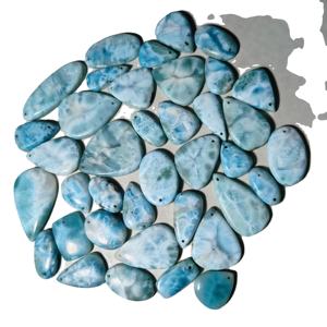 Lot de pierres précieuses naturelles Larimar cabochon, formes et tailles variées, 20-45mm, dos plat et lisse, KHUSHI GEMS STONE, avec expertise tierce - Product Image 2