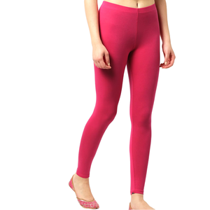 Pantalones de Yoga Largos a Media Pierna para Mujer, Diseño a Cuadros, Suaves y Cómodos, Transpirables, de la Más Alta Calidad, Leggings de Lujo con Cintura Elástica - Product Image 1