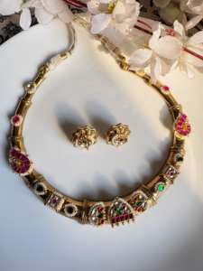 Kundan Gold matt HASLI necklace with earnings Brass based - Product Image 2