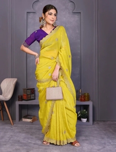 Sari de Mezcla de Seda Bollywood Reversible de Secado Rápido y Sin Arrugas con Bordado KV (Amarillo) para Fiestas y Bodas de Otoño - Product Image 5