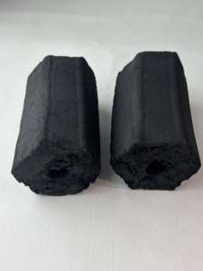 Carbón Vegetal de Madera Dura Indonesiana Ecológico, Bajo en Cenizas, Suministro Confiable para Exportación por Merades, para Restaurantes Chinos y Compradores Mayoristas - Product Image 3