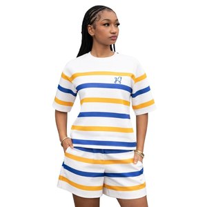 Ensemble court rayé Sigma Gamma Rho pour femmes, bleu, or, blanc, tenue deux pièces, t-shirt et short, style sororité grecque - Product Image 1