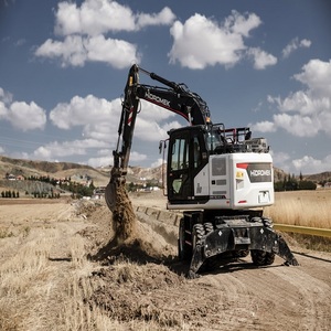 Excavatrice Hidromek de qualité pour projets, meilleur prix, godet de 1,38 m, excavatrice compacte sur chenilles avec moteur Hitachi - Product Image 3