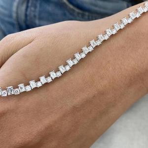 Emerald & Round Cut Diamond Tennis Bracelet <b>Solid</b> <b>Gold</b> Alternating Link Bracelet Luxury Wedding Jewelry Elegant Bracelet For Her - Product Image 3