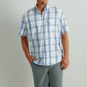 เสื้อเชิ้ตตกปลาแขนสั้นผู้ชาย ผ้าโพลีเอสเตอร์ 100% กันลม 50% น้ำหนักเบา ระบายอากาศได้ดี มีกระเป๋าซิปซ่อน ติดกระดุม พร้อมโลโก้แบบกำหนดเอง - Product Image 4