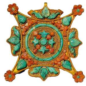 Pendentif religieux tibétain en corail plaqué or 24 carats - Product Image 2