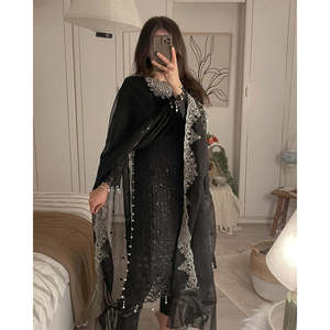 Beau costume de fête pour femmes avec haut bas fantaisie Dupatta - Product Image 3