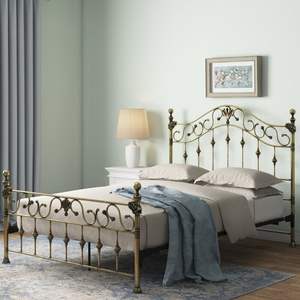 Cadre de lit en laiton de luxe avec finition polie haut de gamme, structure métallique robuste, structure décorative et esthétique royale pour chambre à coucher. - Product Image 6