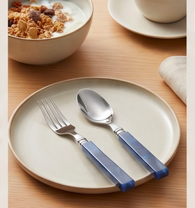 Ensemble de couverts finis argentés avec manche en résine bleu marine pour la restauration, les mariages, les fêtes, la maison, la cuisine et les restaurants - Product Image 4