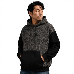 Sweat à capuche épais pour homme en coton tricoté 100 % avec empiècements contrastants, motif léopard, poche avant, personnalisable, hiver - Product Image 1