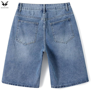 Shorts en jean baggy pour homme style streetwear, respirants, décontractés, effet usé, coupe ample, avec logo personnalisé imprimé ou brodé, délavage clair, été - Product Image 5