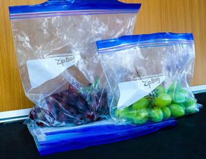 Sac alimentaire à double fermeture éclair de qualité alimentaire pour les applications d'emballage en gros, maintien de la sécurité et de la qualité des produits - Product Image 4