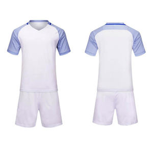 Maillot de football à manches courtes le plus vendu, 100 % polyester, nouveau design respirant, service OEM, personnalisation du nom de l'équipe sur le devant, uniforme de football - Product Image 3