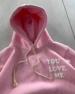 Sudaderas Holgadas con Capucha Unisex de Algodón Grueso Cómodas y Elegantes Estilo Urbano con Estampado Puff y Pedrería Fabricante Mayorista - Product Image 4