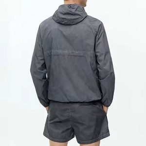 Ensembles coupe-vent OEM à prix de gros – Ensemble deux pièces coupe-vent confortable en polyester et nylon pour homme - Product Image 6