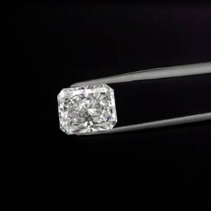 Vente en gros usine – Diamant Moissanite blanc D VVS taille Radiant cultivé en laboratoire, certifié IGI, pierre libre pour la fabrication de bijoux - Product Image 4