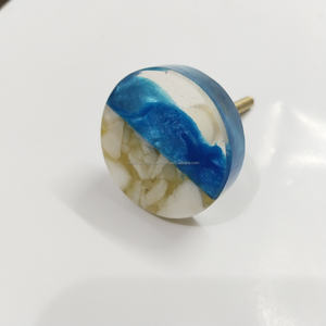 Poignée de porte en laiton et plastique personnalisable en résine bleue - Product Image 2