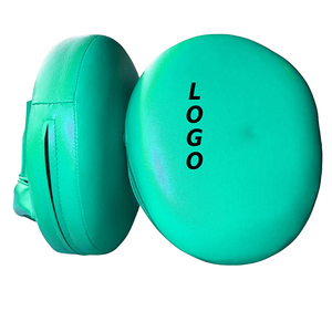 Protège-poignets de boxe personnalisés Focus Boxing Pads MMA Kickboxing, haute densité, impact, prise ergonomique, support de poignet, respirants, en PU - Product Image 6